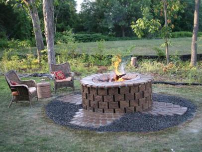 Brick Fire Pit Design Ideas, How To Build A Fire Pit With Square Pavers