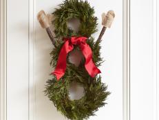 Adorable burlap mittens keep this snowman wreath's twiggy hands warm. $69.95; <a href="http://www.williams-sonoma.com/products/snowman-mittens-wreath/?pkey=cchristmas-decor&amp;cm_src=christmas-decor||NoFacet-_-NoFacet-_--_-" target="_blank">williams-sonoma.com</a>