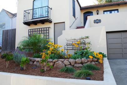 Landscaping designs front courtyard