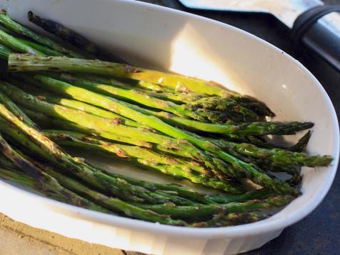 Garden to Grill: Grilled Asparagus