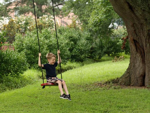 tree swing kid