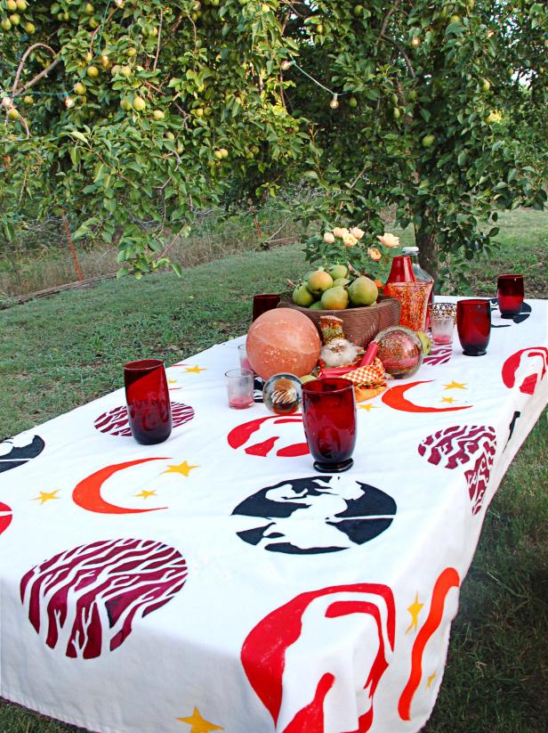 tablecloth garden party 3.jpg