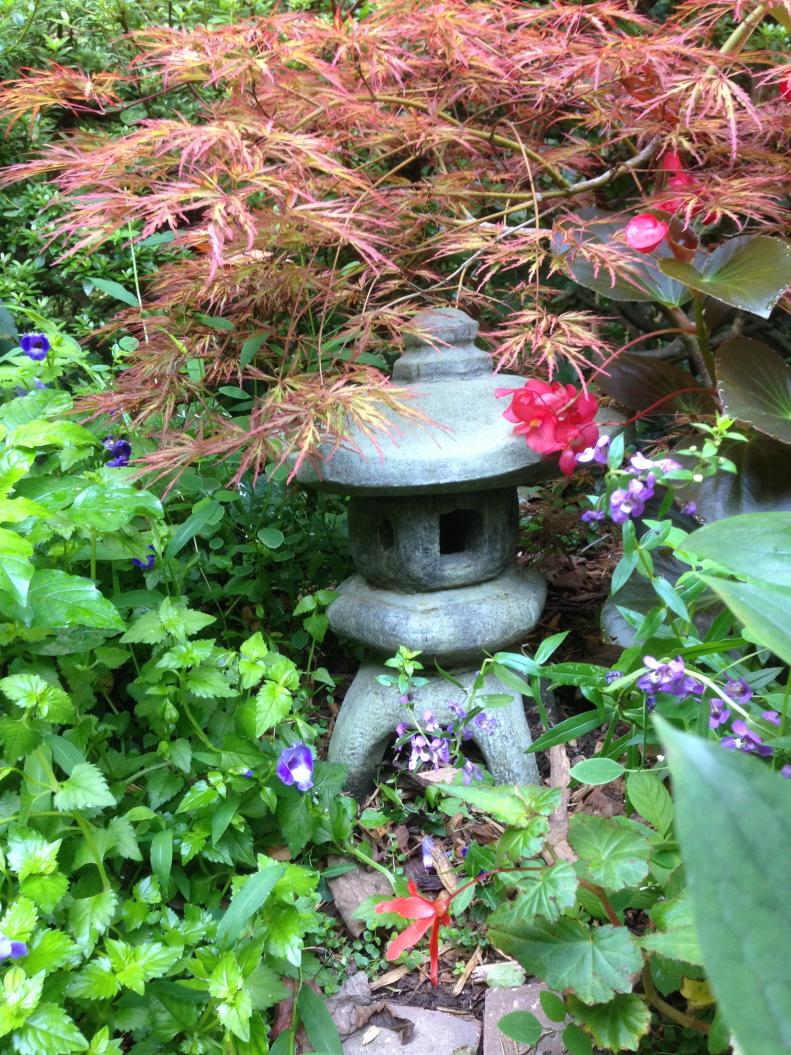 Select a sculpture that is harmonious with the look of your garden, whether you have Japanese-inspired design or a whimsical folk art style.