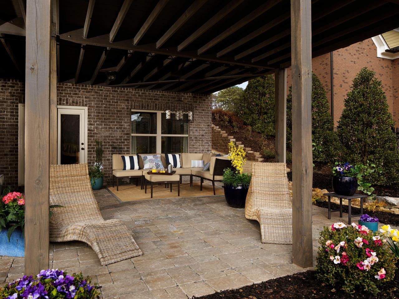 Tips for Designing an Outdoor Room