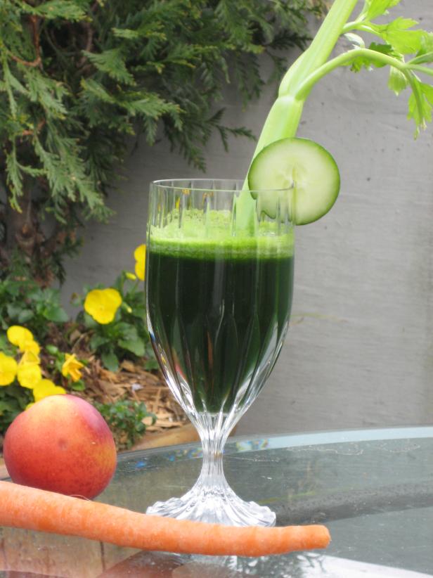 Springtime offers the perfect opportunity to jump start a healthy diet by juicing plants from the garden.