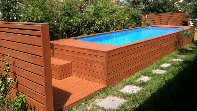 You'd love to have a backyard swimming pool but are deterred by the costs. Is there an affordable option? If you happen to be New Orleans based architect/designer Stefan Beese, there is a solution. Witness his step by step transformation of a dumpster into a stylish aquatic feature the whole family can enjoy.