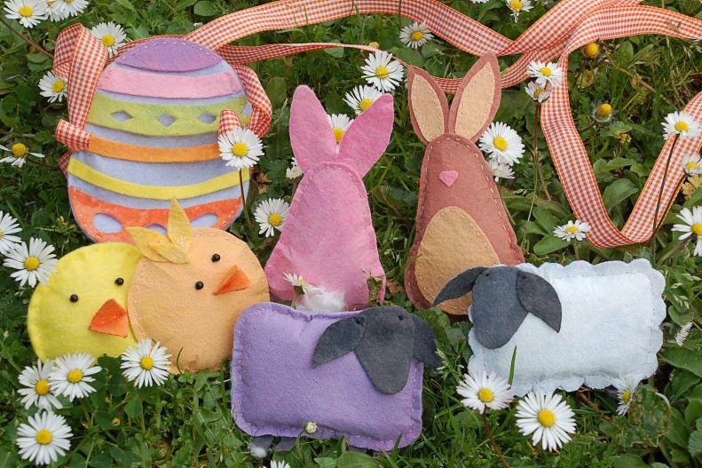 Include cute spring critters in your Easter baskets this year by making your own mini stuffed animals! A circle, triangle and rectangle are easy to transform into a chick, bunny and sheep! All you need is felt or other fabric, scissors and fabric glue or a needle and thread.