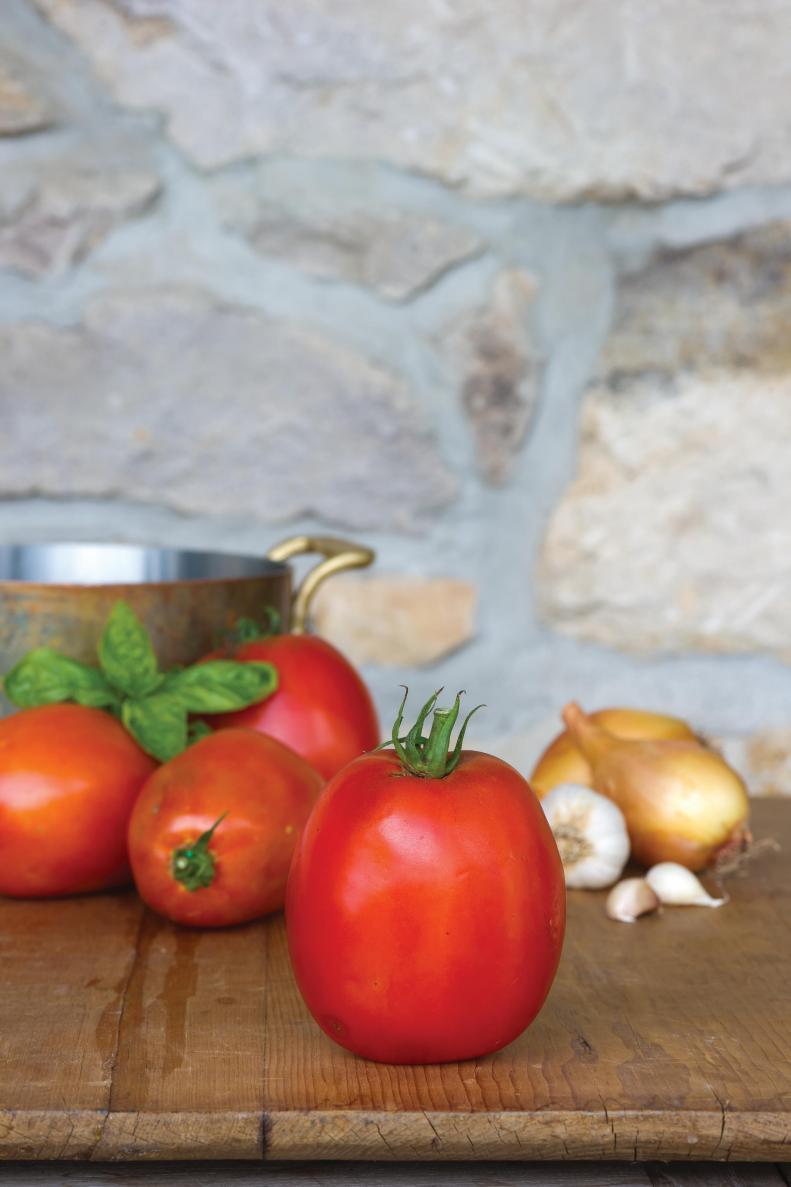 Tomato 'SuperSauce' - Tomato Varieties - Paste Tomatoes
