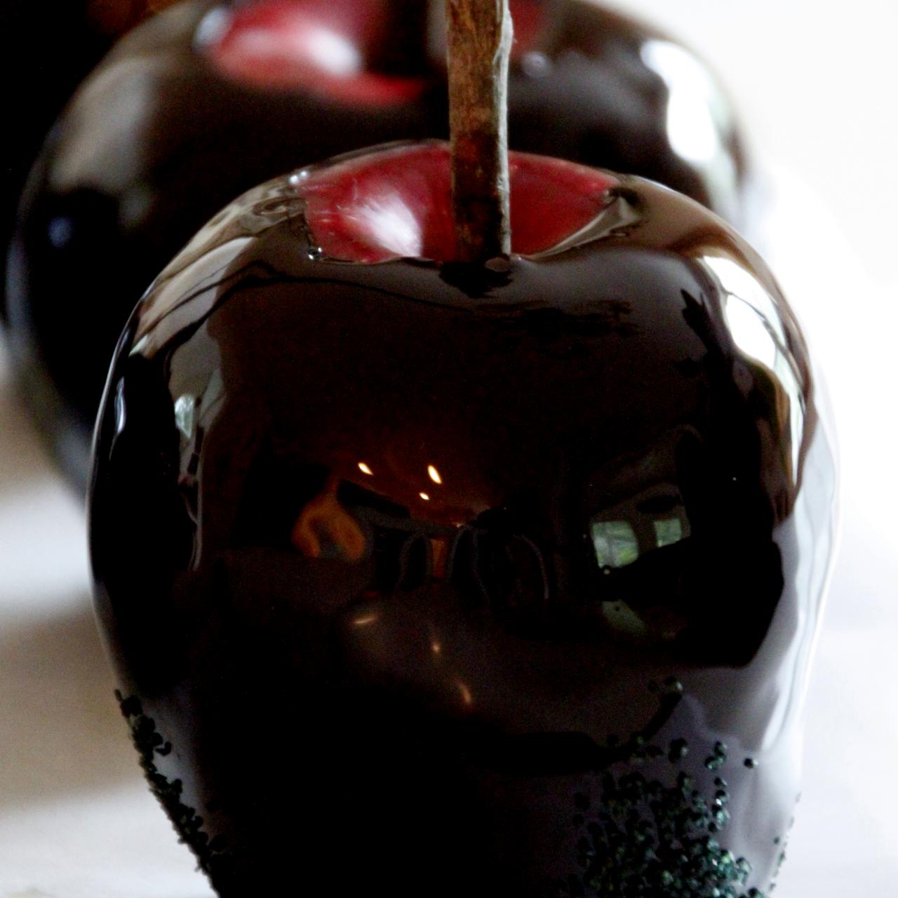 Black Poison Candy Apples - Fresh Coast Eats