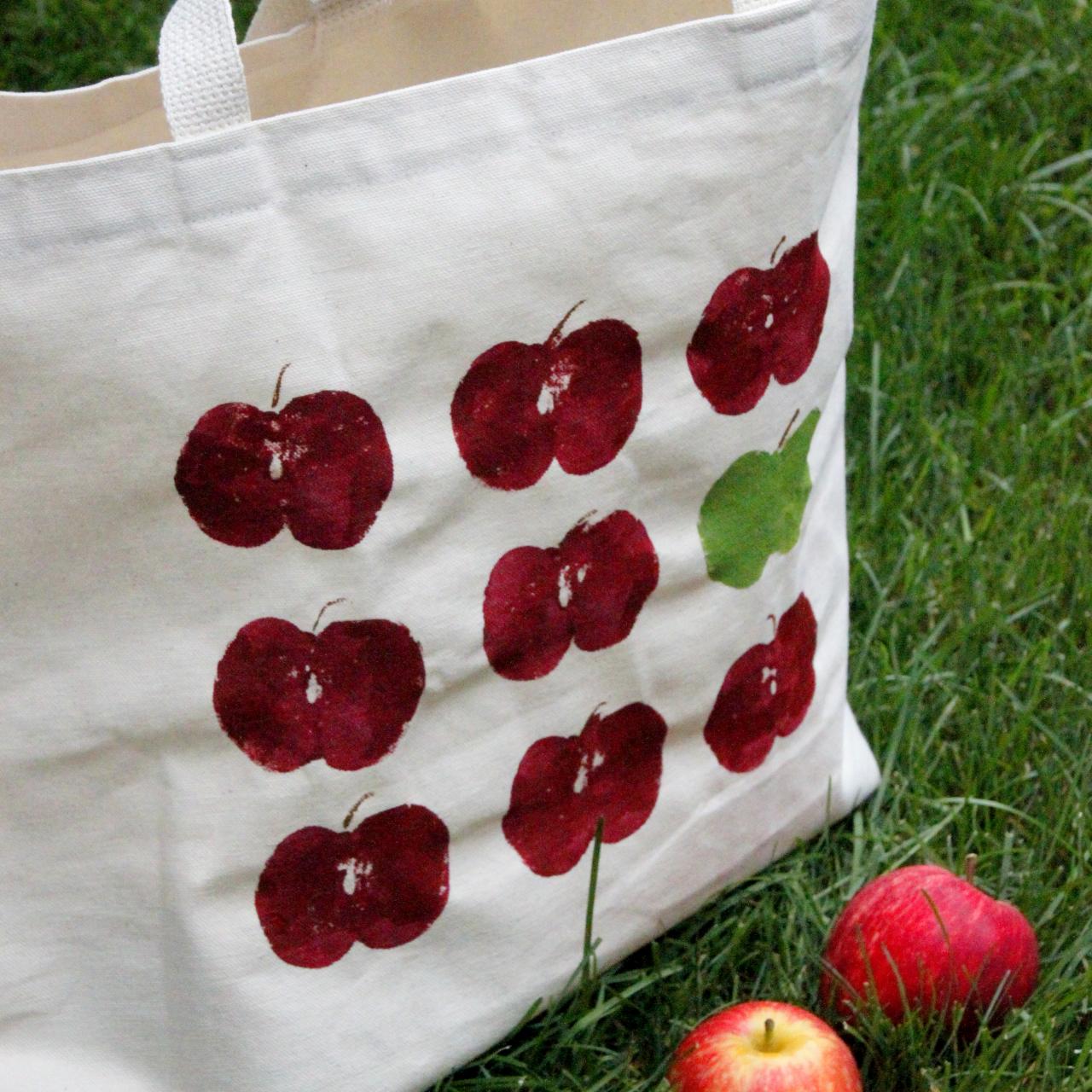 DIY Personalized Holiday Stencil Tote Bag- White Canvas - Create