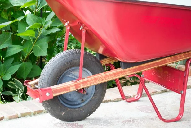 Wheelbarrow Maintenance Tips: Essential Tricks for Longevity