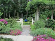 Landscaping Design Ideas, Inspiration and Advice | HGTV