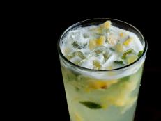 pineapple mojito cocktail
