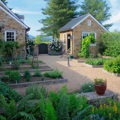 Designing With Pea Gravel, Backyard Landscaping Ideas With Pea Gravel