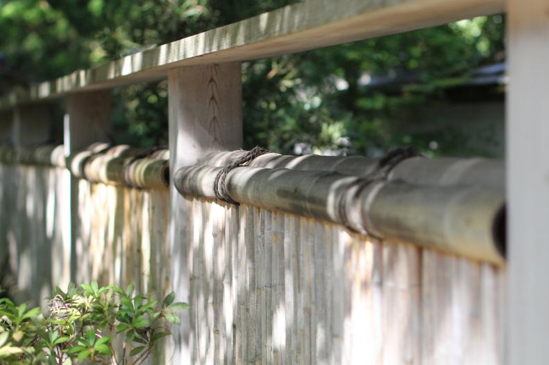 To distinguish spaces in your yard or garden or provide privacy, instead of a plain wooden fence, consider creating a bamboo wall like the one in the Japanese Garden.