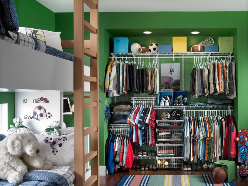 Maximizing Closet Space in Boy's Room