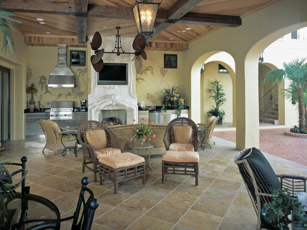 Top Trends in Indoor Outdoor Living - Mountain Living