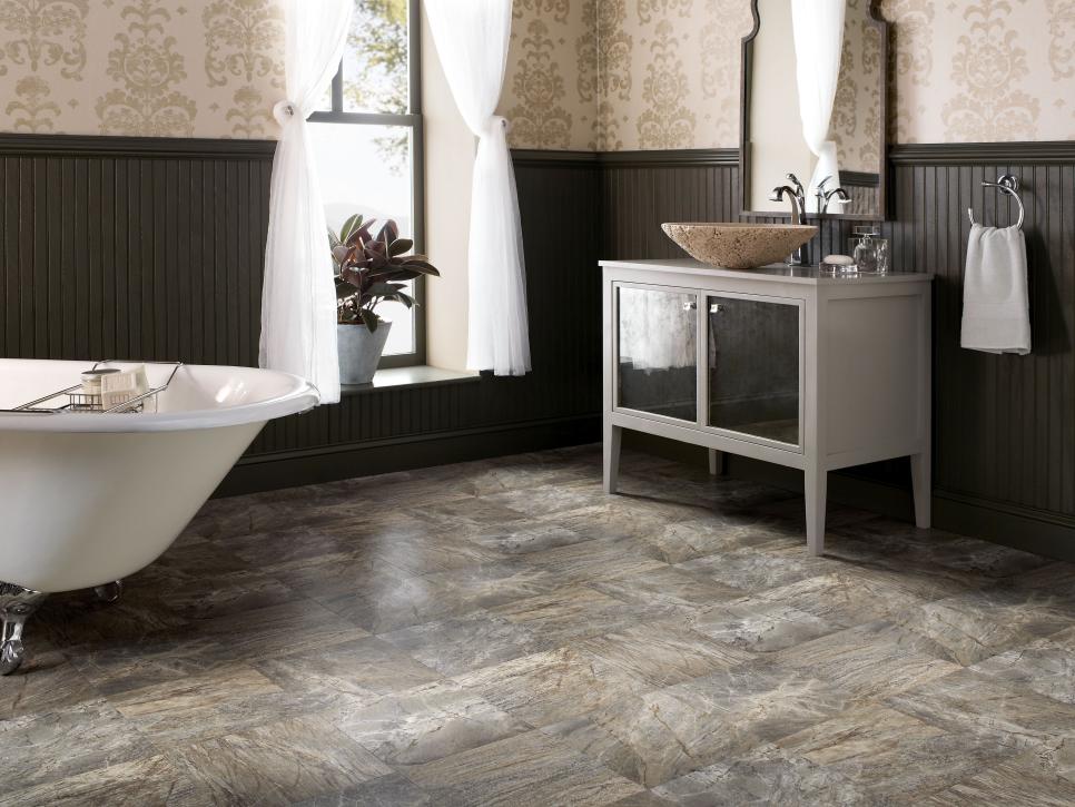 Vinyl Bathroom Floors, Can Vinyl Plank Flooring Be Used In Shower