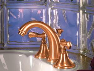 SP0260_gold-faucet_s3x4