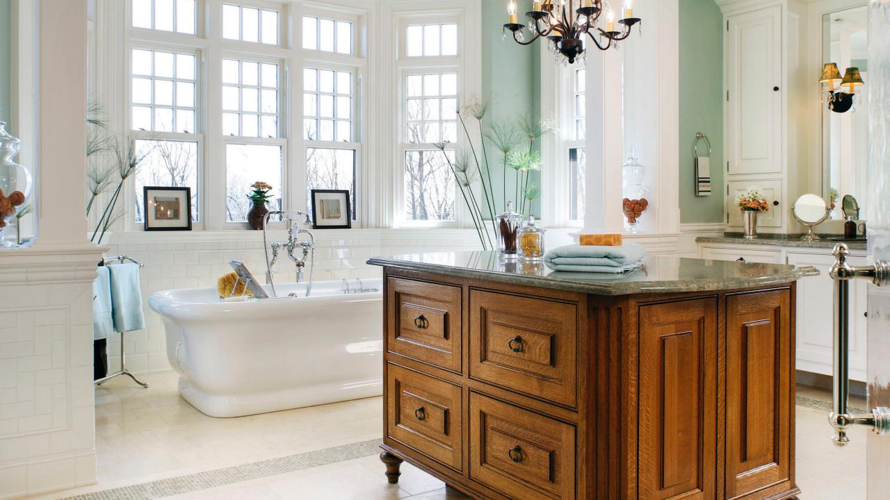 3 Tips to Help You Choose the Right Bathroom Cabinets