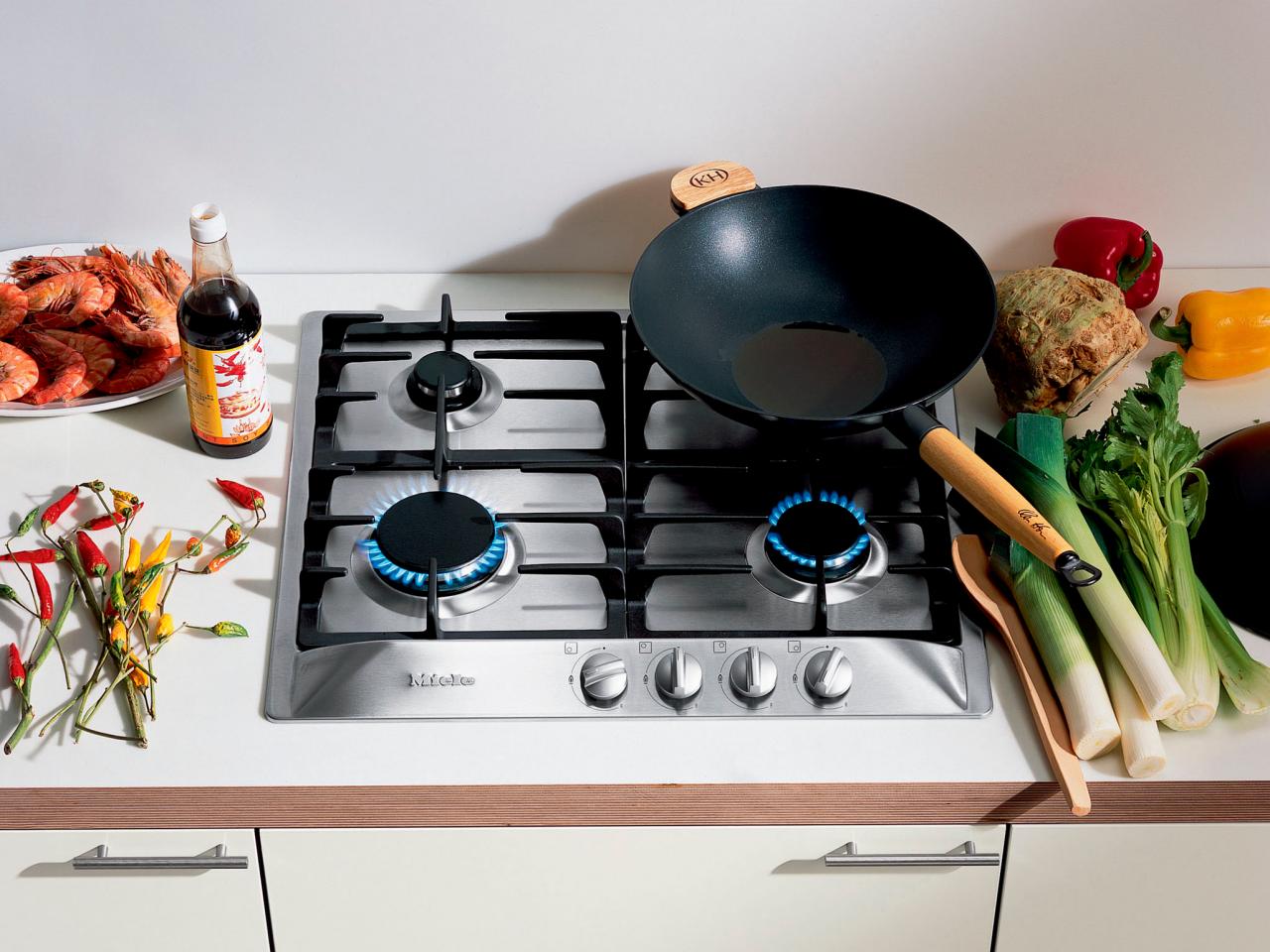 Choosing A Cooktop Appliance Hgtv