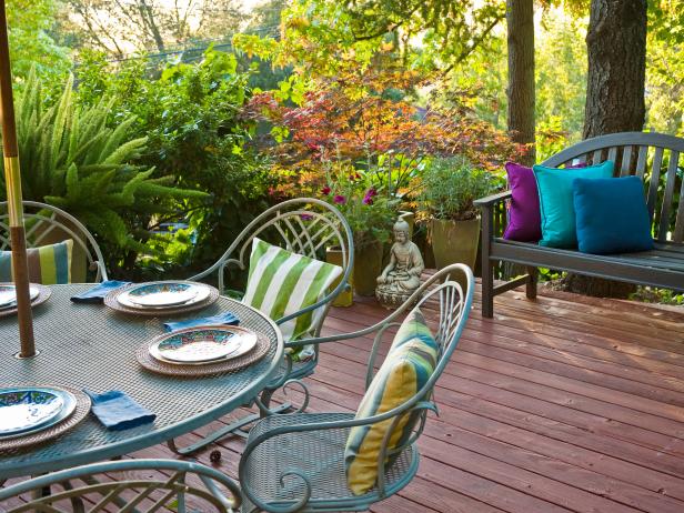 DP_Jane-Ellison-asian-outdoor-dining-table_s4x3