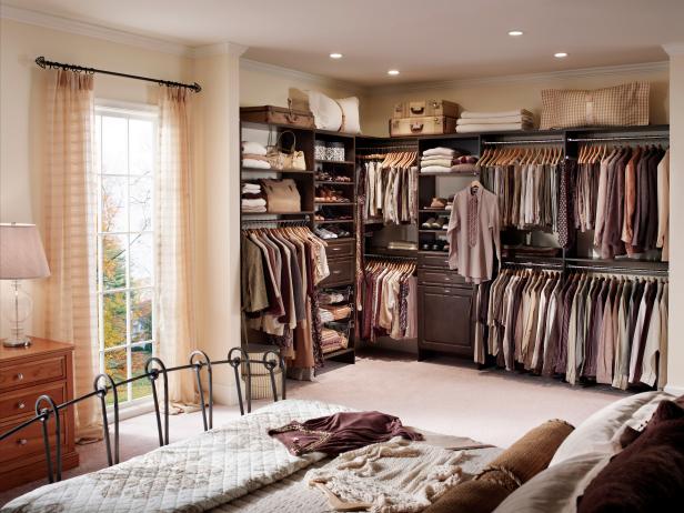 https://hgtvhome.sndimg.com/content/dam/images/hgrm/fullset/2011/9/13/0/RX-Press-Kits_Closet-Maid-closet-system-open_s4x3.jpg.rend.hgtvcom.616.462.suffix/1405374245136.jpeg