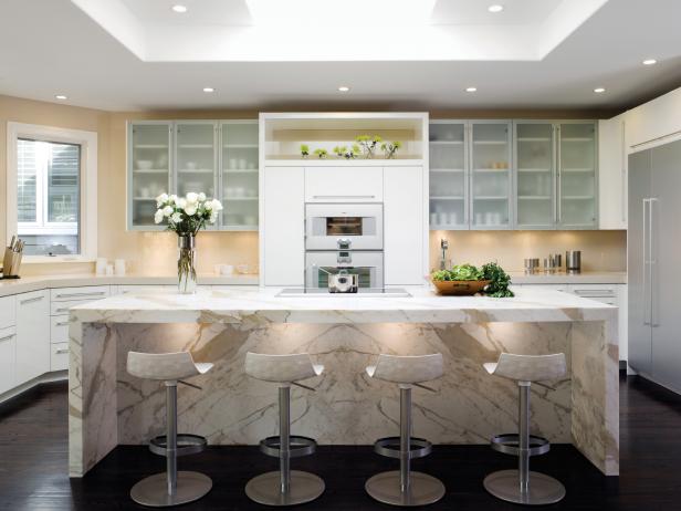 50 White Kitchen Designs That Will Never Go Out Of Style