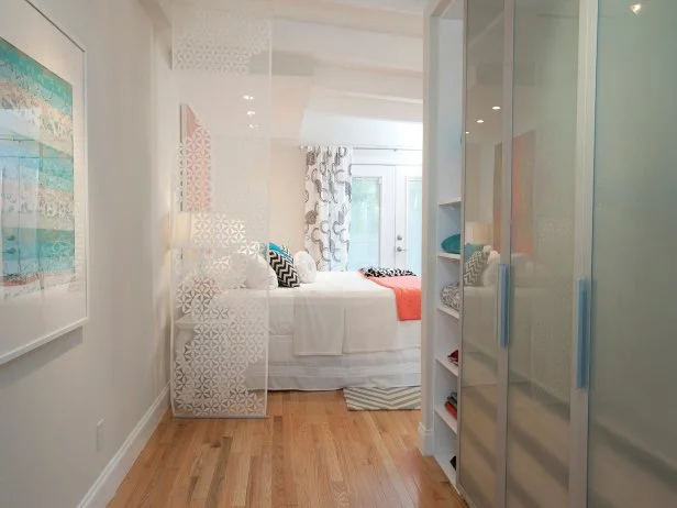 How to Dress Up Bedroom Door: Easy Ideas for Instant Style