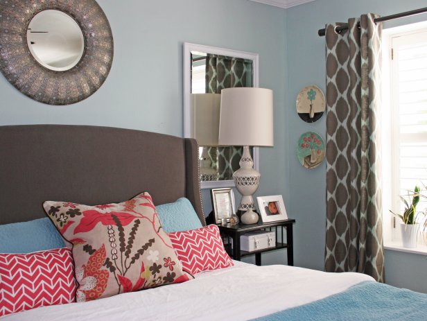 Bedroom With Soft Blues and Bright Pink Accents 