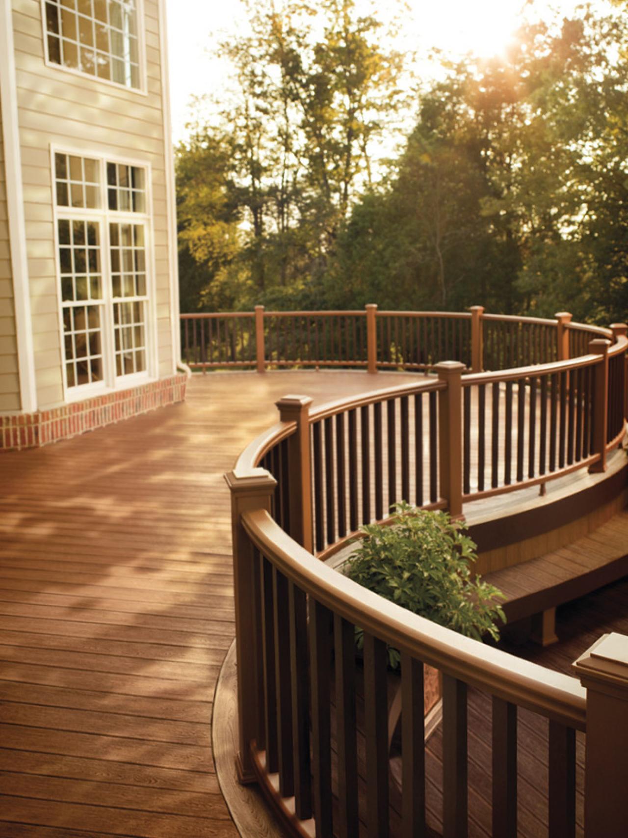 Deck Stairs and Steps | HGTV