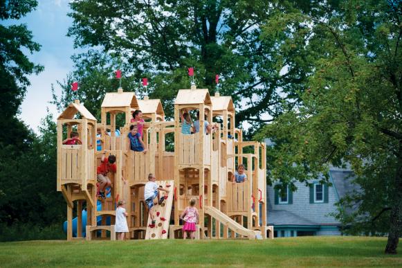 CI-Cedarworks-outdoor-kids-play-ground_s4x3