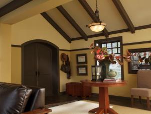 Original-interior-motives-craftsman-bungalow-door-entry_s4x3