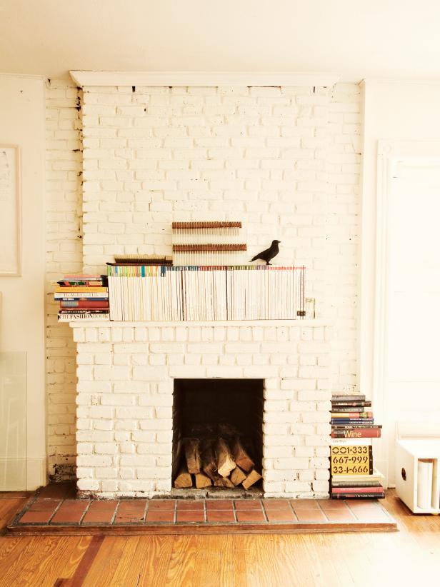 15 Gorgeous Painted Brick Fireplaces, What Color White To Paint A Brick Fireplace