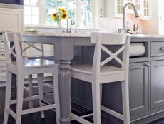 Kitchen Island With Traditional Features