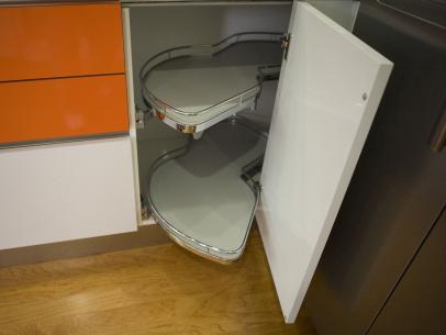 Lazy Susan Cabinets Pictures Options, How To Organize A Corner Kitchen Cabinet Without Lazy Susan