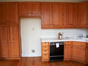 RWAP_farmhouse-kitchen-cabinets-before_s4x3