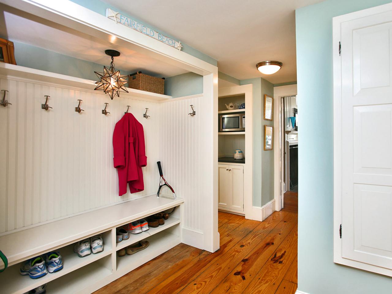 Mudroom Shoe Racks: Pictures, Options 