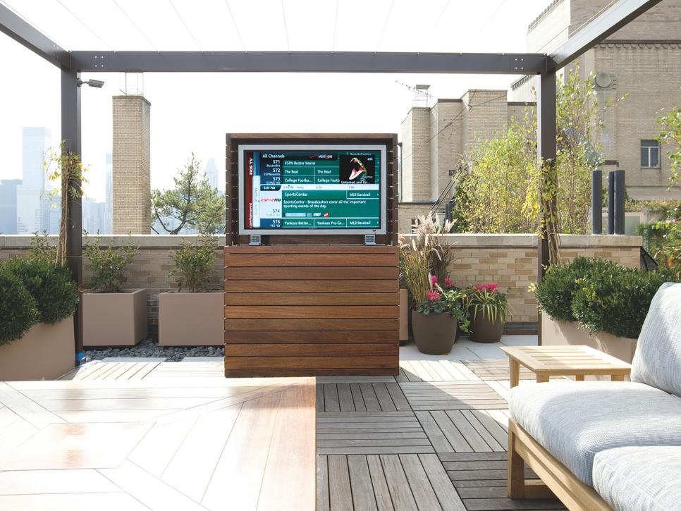 8 Clever Outdoor Technology Trends, Outdoor Tv Installation Ideas