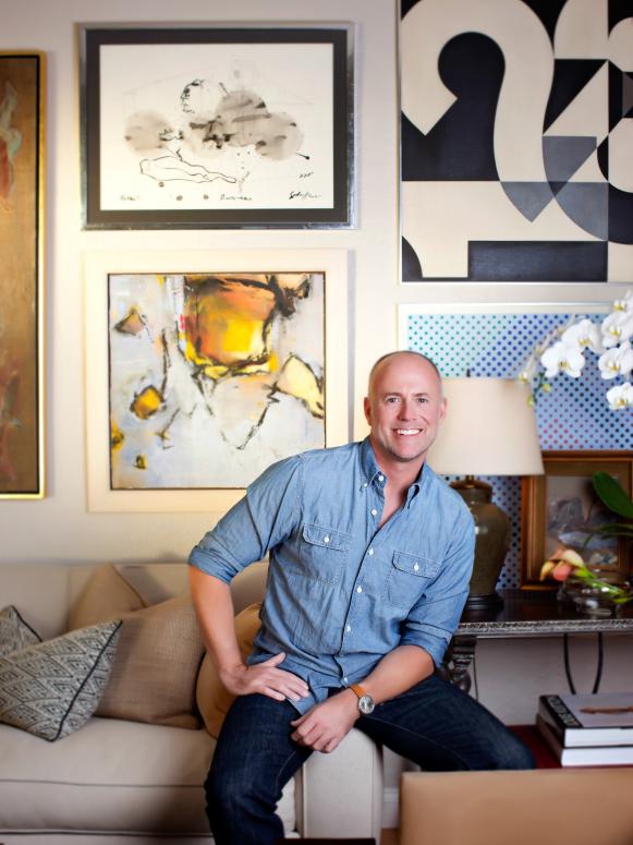 Interior designer Scott Laslie used his signature editing skills to create a chic San Francisco apartment that merged his traditional style with the mid-century style of partner, Alex Guerrero, a fashion design consultant.