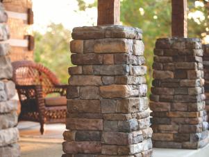 CI-Ply-Gem-exterior-buying-guide-stone-columns_s4x3