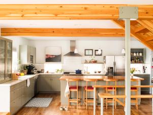 MR_Hale-Portland-Kitchen-wood-beams-and-stairs_s4x3
