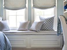 Window seat with pillows