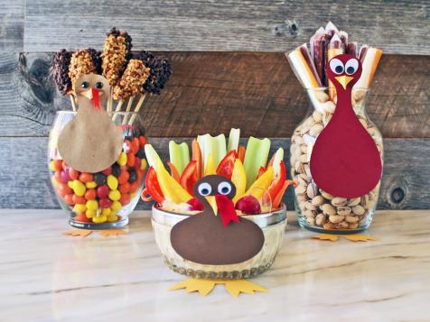 3 Thanksgiving Kids' Table Centerpieces They're Sure to Gobble Up