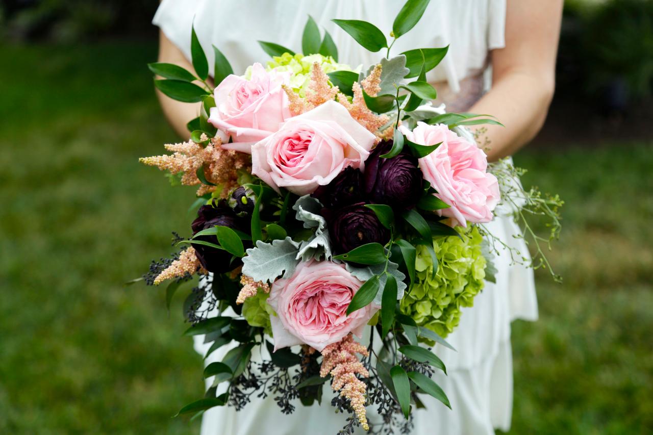 fresh flower wedding bouquets