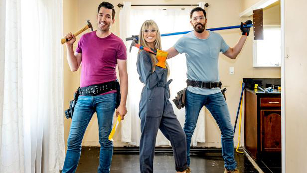 Heidi Klum Transforms Her Housekeeper's Home on <em>Celebrity IOU</em>