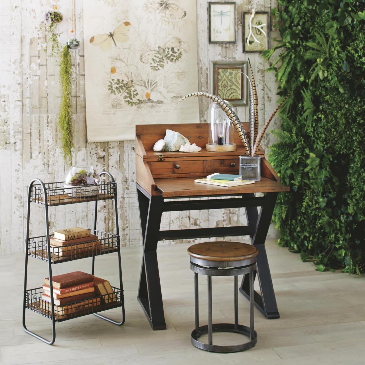 12 Tiny Desks For Tiny Home Offices Hgtv S Decorating Design