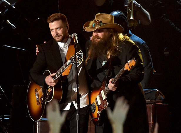 NASHVILLE, TN - NOVEMBER 04:  Musician Justin Timberlake (L) performs onstage with Singer-songwriter Chris Stapleton (R)performs onstage at the 49th annual CMA Awards at the Bridgestone Arena on November 4, 2015 in Nashville, Tennessee.  (Photo by Rick Diamond/Getty Images)