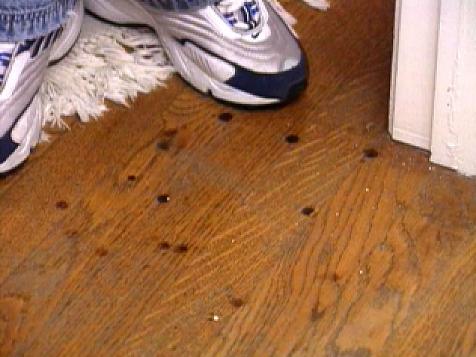 How to Remove Burn Marks on a Hardwood Floor
