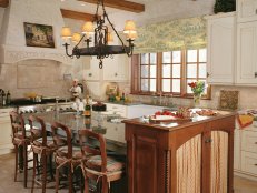 French Country Eat-In Kitchen